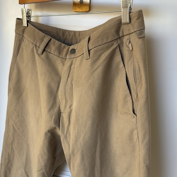 Lululemon Men’s Classic Fit Straight Leg Trouser Chino Tan Khaki Size 31 - Picture 3 of 8